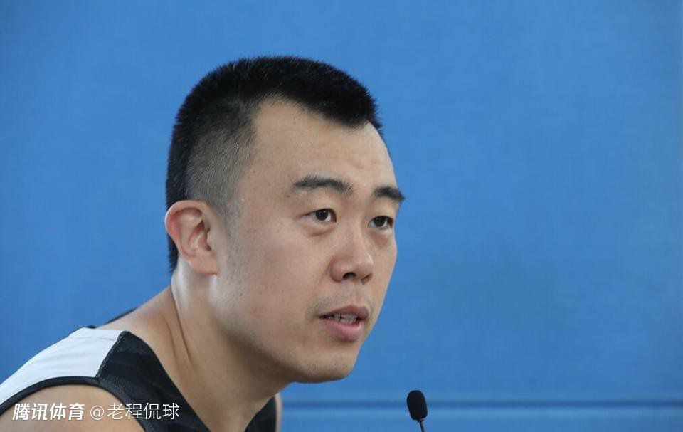 编剧的年轻妻子